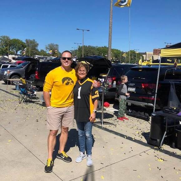 Meet your Posher, Lisa - Picture 1 of 1